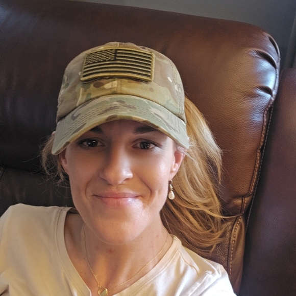 Meet your Posher, Erin - Picture 13 of 16